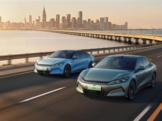 营收首破8000亿元创史上新高！比亚迪2025年净利润326.2亿元 ！