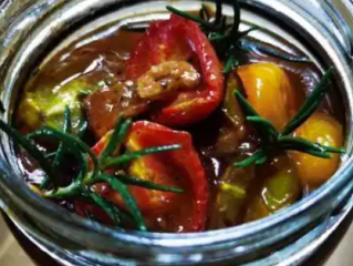 专家提醒：油浸美食别多吃 存在健康风险 ！