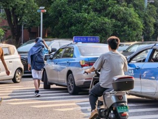 韩路吐槽出租车宰客：5公里一口价40元 打表仅19元 ！