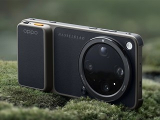 OPPO Find X9 Ultra明天首销：把增距镜塞进手机里 7499元起 ！