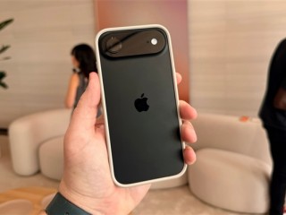 李楠预判iPhone Air销量会扑街：没办法 !