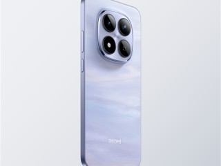 王腾晒出REDMI Note 15 Pro：Pro+级耐用品质+直屏形态 !