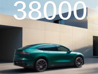 鸿蒙智行又一界站起来了！新款智界R7/S7上市44天大定破38000台 !
