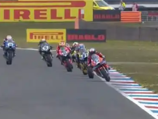 张雪机车WSBK荷兰站获第四 张雪现身浏阳烟花秀看台 自拍鼓掌吹口哨 ！