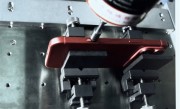 爱马仕橙退场！iPhone 18 Pro红色款偷跑：年度爆款色预定 ！