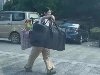 “288分女生”VS“扁担女孩”：一个走红带货 一个不想被打扰 ！