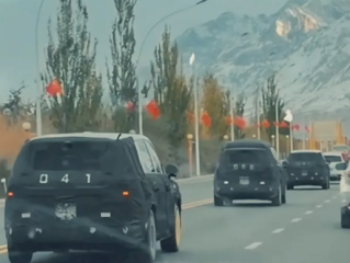 小米第三款车YU9要来了！雷军亲赴新疆试车 多张实车谍照曝光：增程动力 车长超5米2 ！