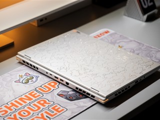 高颜值七彩虹MEOW R16 Ultra：16英寸全金属机身、锐龙9 9850HX+RTX 5070 ！