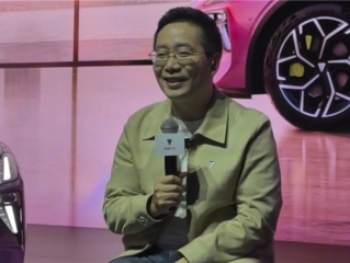 深蓝董事长邓承浩谈隐藏式门把手：我们也受到了特斯拉的影响 ！