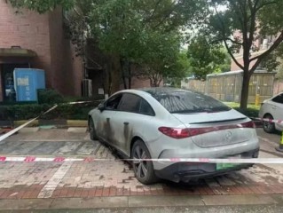 奔驰电动车小区地库起火:预约充电结束后热失控 !