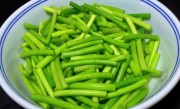 蒜苔怎么处理能放多久（蒜苔的正确处理和保存方法） ！