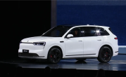 锁定30万级家用SUV销冠！全新一代问界M7上市：27.98万起 !
