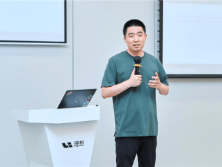 李想6.8亿港元薪酬位居香港上市公司董事榜首！刘强东排第四 !