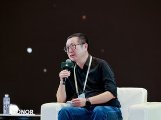 刘慈欣谈AI焦虑：我们并没有什么是AI不可替代的 !