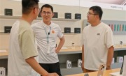 小米王腾现身华为门店探Pura 80 网友：格局拉满！