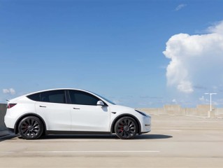 欧洲销量暴跌之际 特斯拉发布新款Model Y高性能版 !