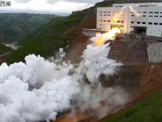 关键成果！我国140吨级重复使用液氧甲烷发动机首次整机试验成功 !
