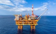 重达1.7万吨！我国首个智能海上钻采平台完成海上安装 ！