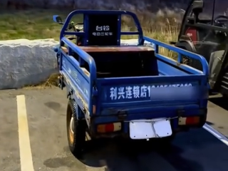 男子瑞典偶遇中国电动三蹦子：误以为回村了 ！