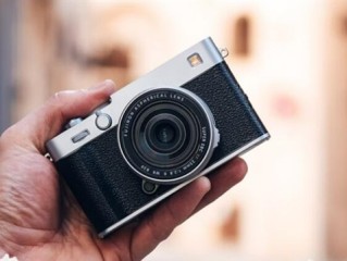 富士紧急公告：X-E5相机背带挂环可能脱落 概率不到0.1% ！