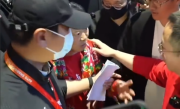 “卤鹅哥”上海车展投喂周鸿祎 周鸿祎：我去重庆再拜访你 !