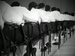网友称小学语文教材颠覆性修改 司马光砸瓮、大羿射日、掩耳盗钟等：官方回应 !