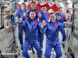 历时3.5小时!神舟二十一号创交会对接纪录:6名航天员太空会师 !