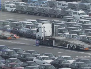 美国进口汽车25%关税威力巨大！大量汽车积压比利时港口 !