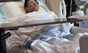 我患甲亢！62岁李连杰晒躺病床照片 面容憔悴：自发文报平安 !