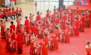 今天七夕节：京东在宿迁给66对客服新人举办集体婚礼 场面壮观 !