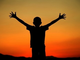 老师晒山东男高中生身高：走到180的位置都要低头 ！