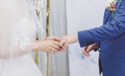 精选诗词解译“举杖驱赶，四处乱串。传道五原烽火急。贪欢闲地，各自寻安。但拂剑狂歌而已”打一最佳最佳生肖,独家释义词语解释
