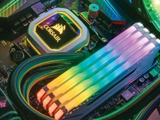 倒反天罡 DDR4内存逆风涨价可达50% DDR3也得涨 !