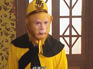 六小龄童回应“烦死了”表情包：大家能一乐挺好 !