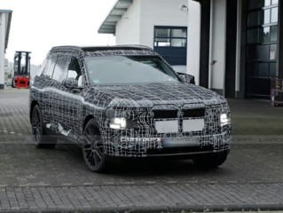 宝马全新一代X7新谍照曝光：分体式LED大灯 外观线条更硬朗 ！