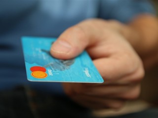 35万奔驰抵押8万2赎回要20多万 抵押车子贷款莫名变卖车 !