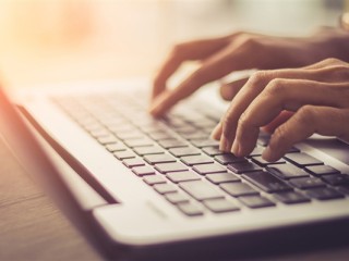 员工超长时间上厕所被公司开除 法院判了 ！