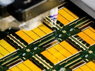 价格倒挂DDR4比DDR5还贵！两大巨头变卦延长生产 !
