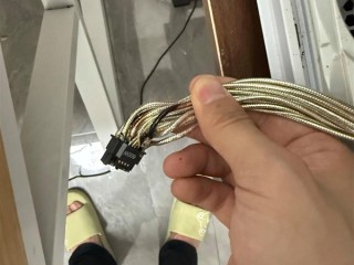 首批受害者出现：RTX 5090D电源接口接连被烧！ 