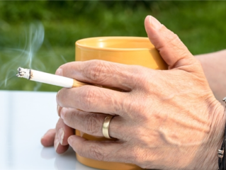 所有人公共场所只带不吸也违法！香港迎最严禁烟令 罚款3000港元起 !