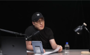 王自如回归后首次直播：回应欠钱原因 自己绝对不会带货 !