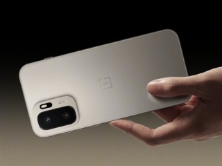 指哪打哪！一加Ace 6至尊版首发全新165Hz东方屏 !