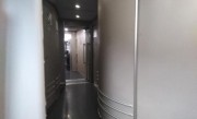 高铁马桶怎么冲水按钮在哪（乘坐高铁如何上卫生间） ！
