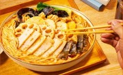 女子去天水吃麻辣烫：感觉被宠上天 ！