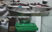 记者卧底鲜芋仙:后厨虫子自由飞翔, 食材放垃圾桶上 !