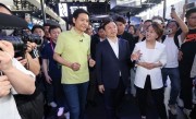 雷军车展同款绿色T恤火了 法国轻奢品牌 打完折1490元 ！