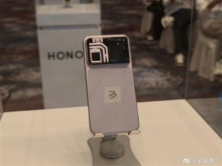 行业首款自带云台的机器人手机！荣耀ROBOT PHONE真机首次亮相 ！