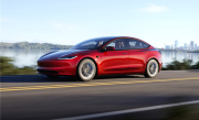 23.55万起 新款特斯拉Model 3上市：不痛不痒小升级 !