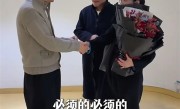 李国庆夫妇现身嫣然医院 给孩子们发红包 与李亚鹏畅谈交流 ！