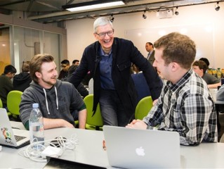 库克明年将退休：苹果正为此做准备 继任者浮出水面 ！